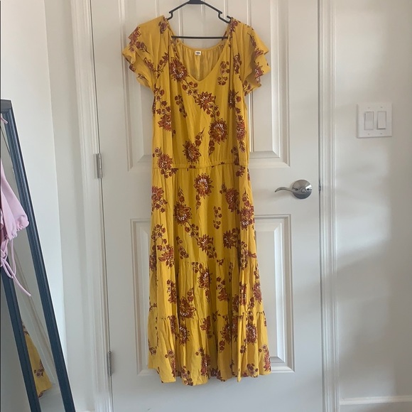 Dress - Picture 3 of 7